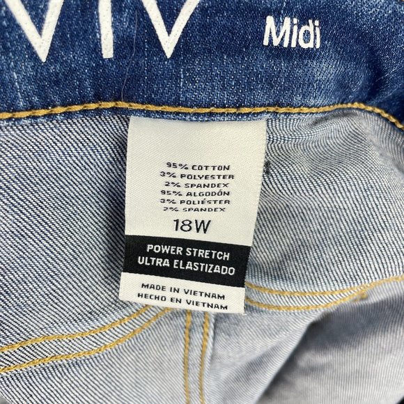 Ava & Viv Women's Blue Denim Power Stretch Midi Roll Cuff Shorts Plus Size 18W - Picture 5 of 9